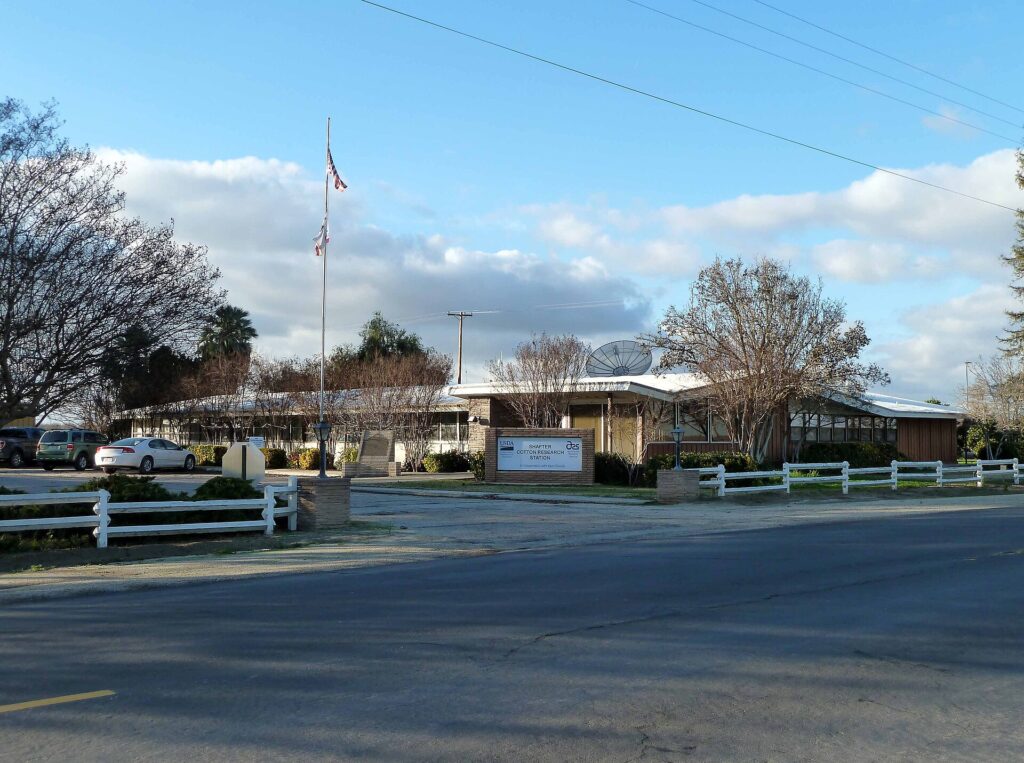 Shafter Cotton Research Station in Shafter, California, photographed by Bobak Ha'Eri, CC BY-SA 3.0.