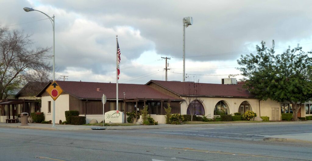 Wasco City Hall in Wasco, California. Photo by Bobak Ha'Eri, CC BY 3.0.