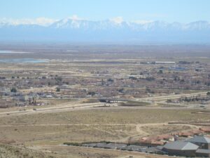 View of Rosamond from an adjacent hill. Photo by SkiDragon, CC BY-SA 3.0.