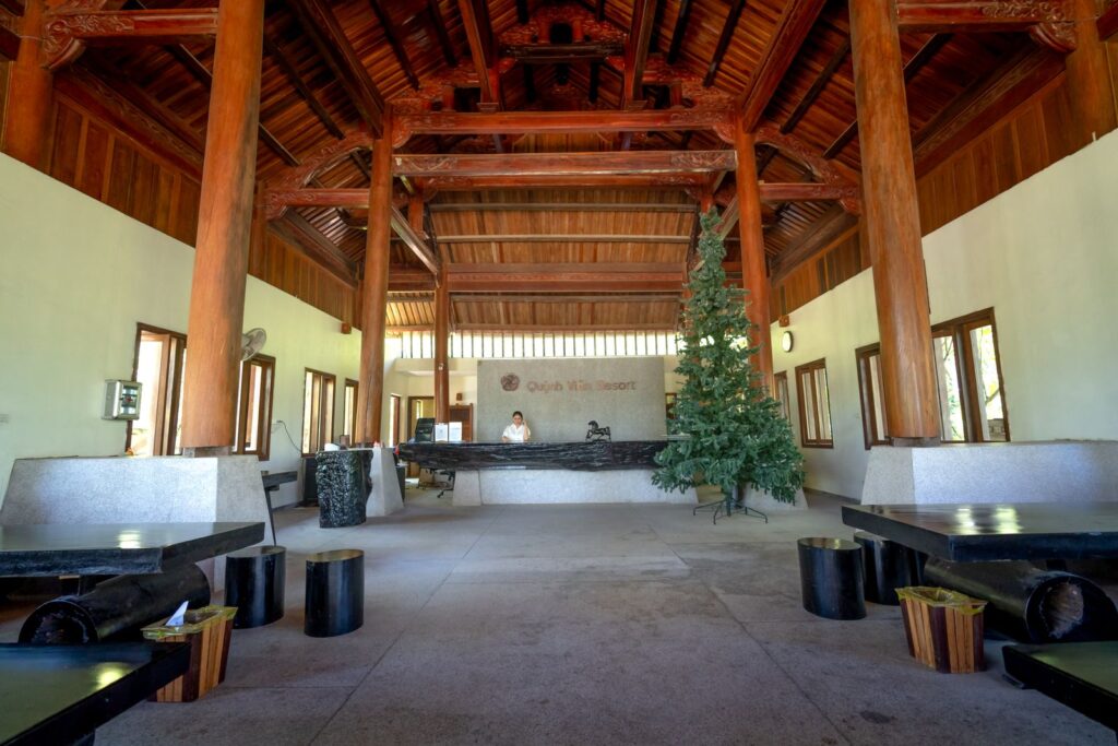 Illustrative hotel lobby photo, not a Bakersfield property