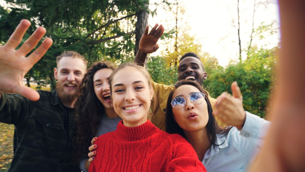Illustrative outdoor family and friends image, not an actual rental listing